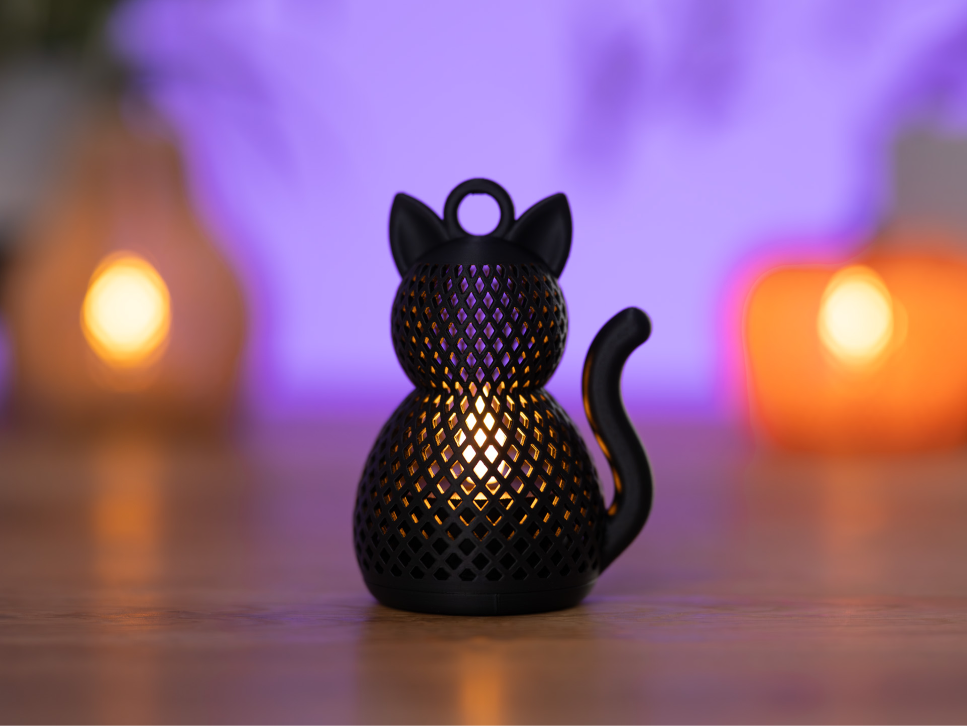 چراغ شب‌روشن گربه سیاه